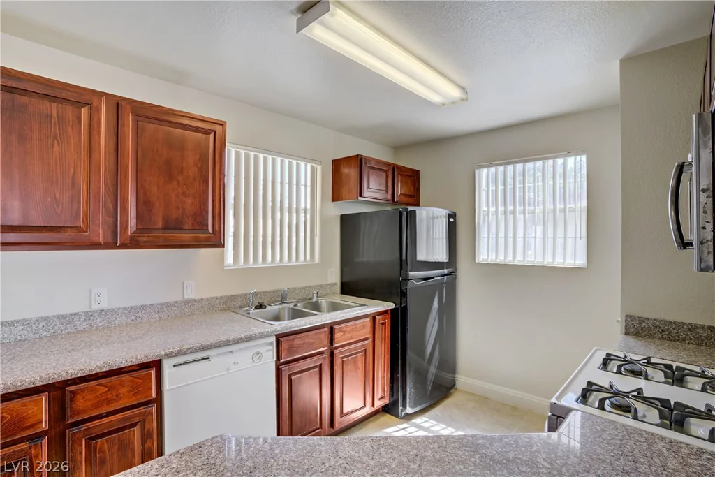 2801 Rainbow, Las Vegas, NV 89108