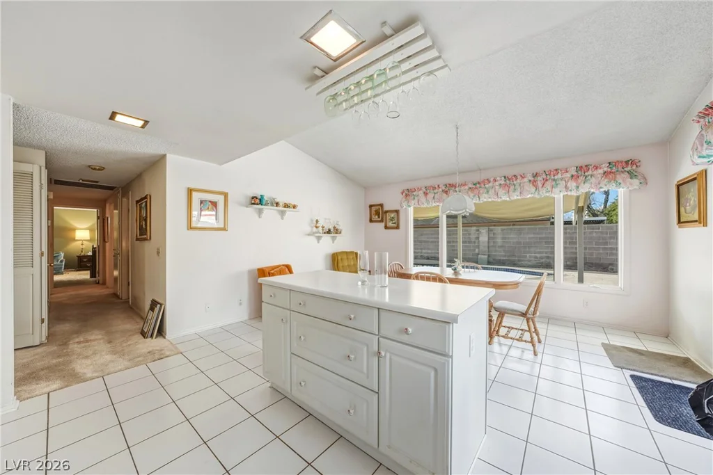 2305 Latigo, Las Vegas, NV 89119