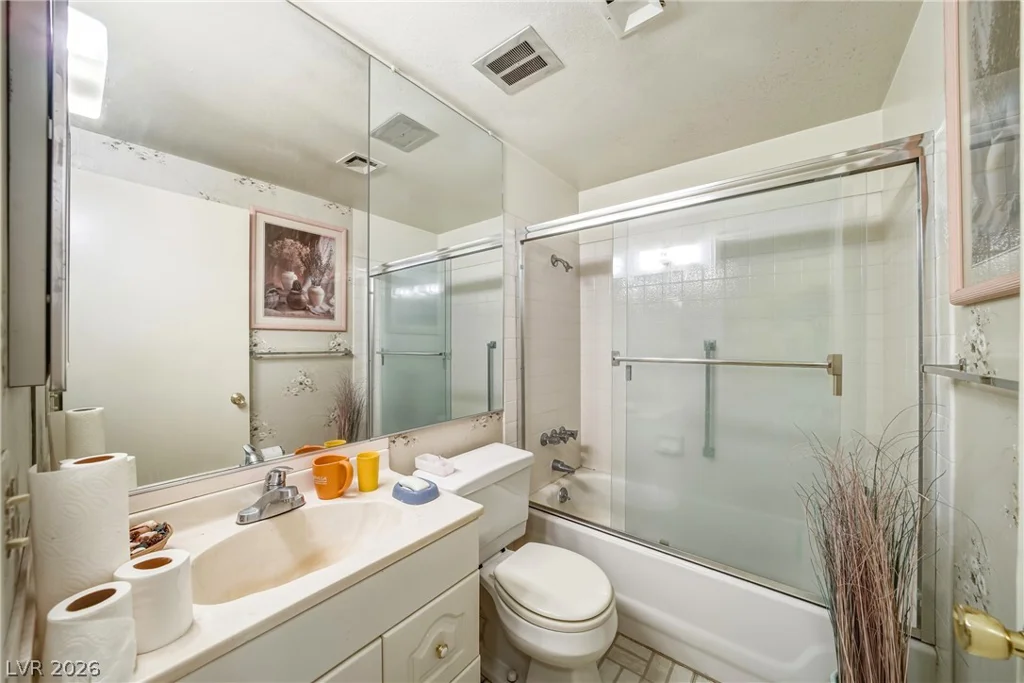2305 Latigo, Las Vegas, NV 89119