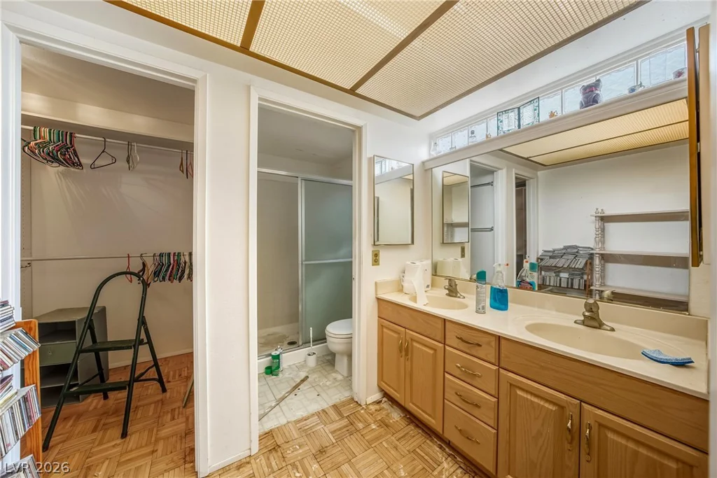 2305 Latigo, Las Vegas, NV 89119