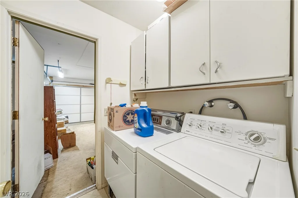 2305 Latigo, Las Vegas, NV 89119