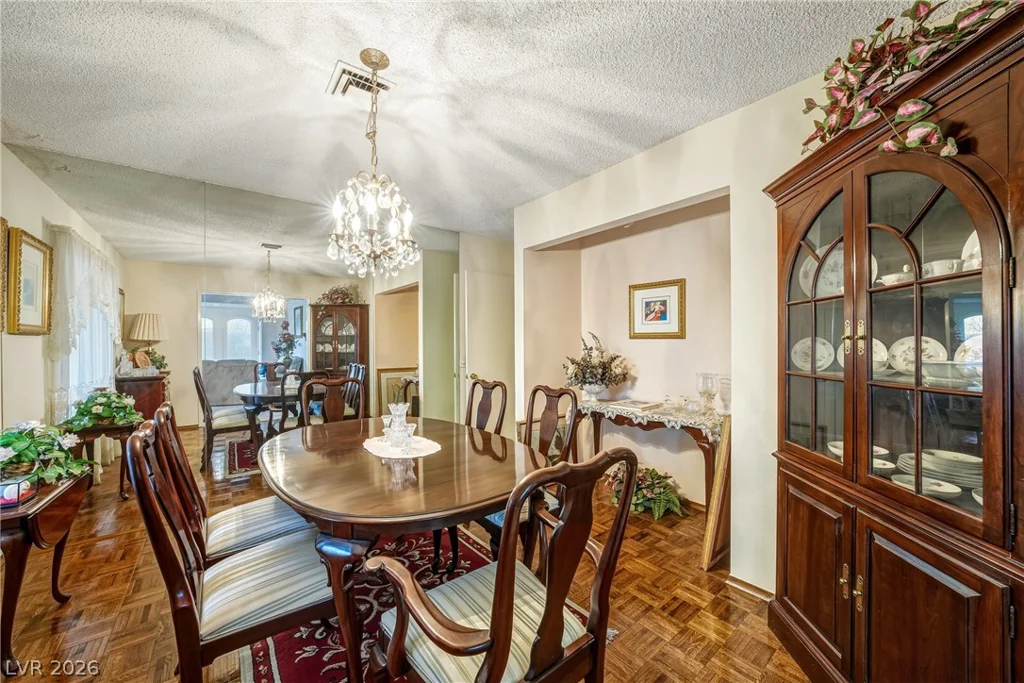 2305 Latigo, Las Vegas, NV 89119