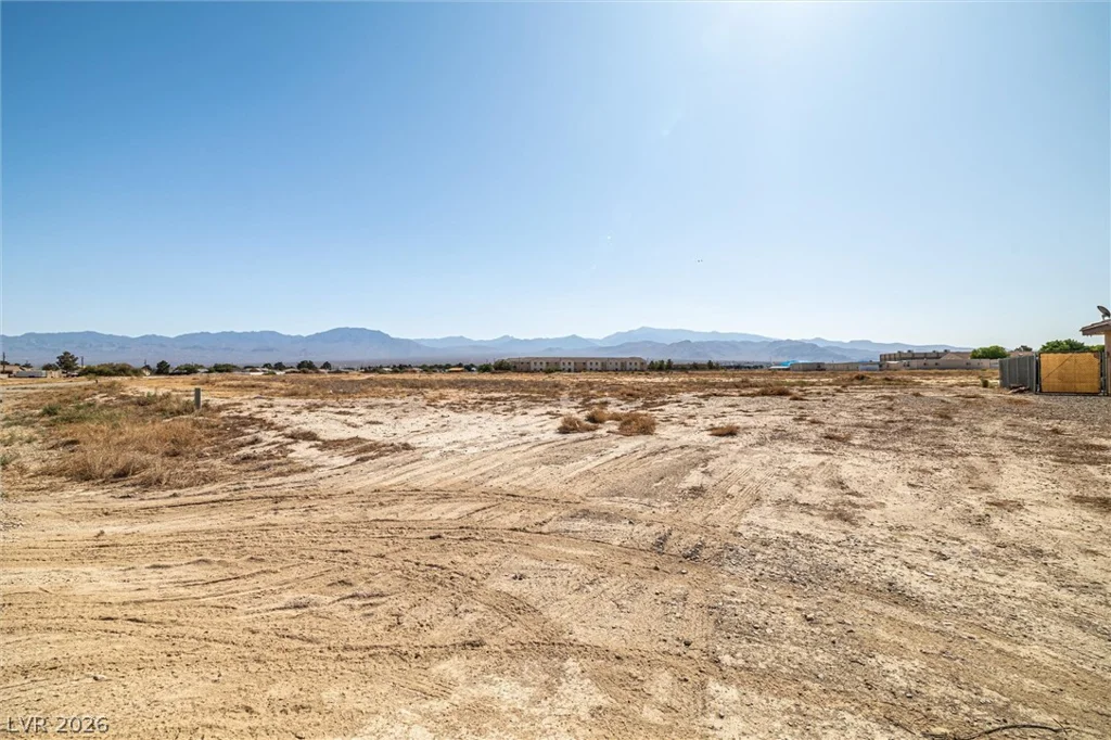 1611 Enchanted Mesa, Pahrump, NV 89048