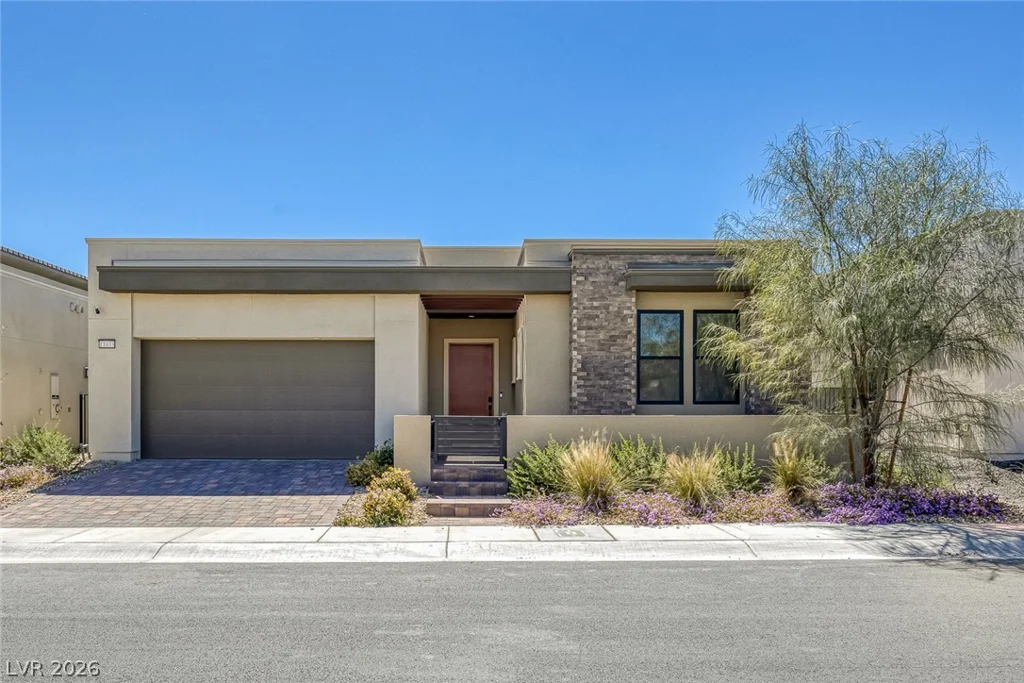 11033 Concord Valley, Las Vegas, NV 89135