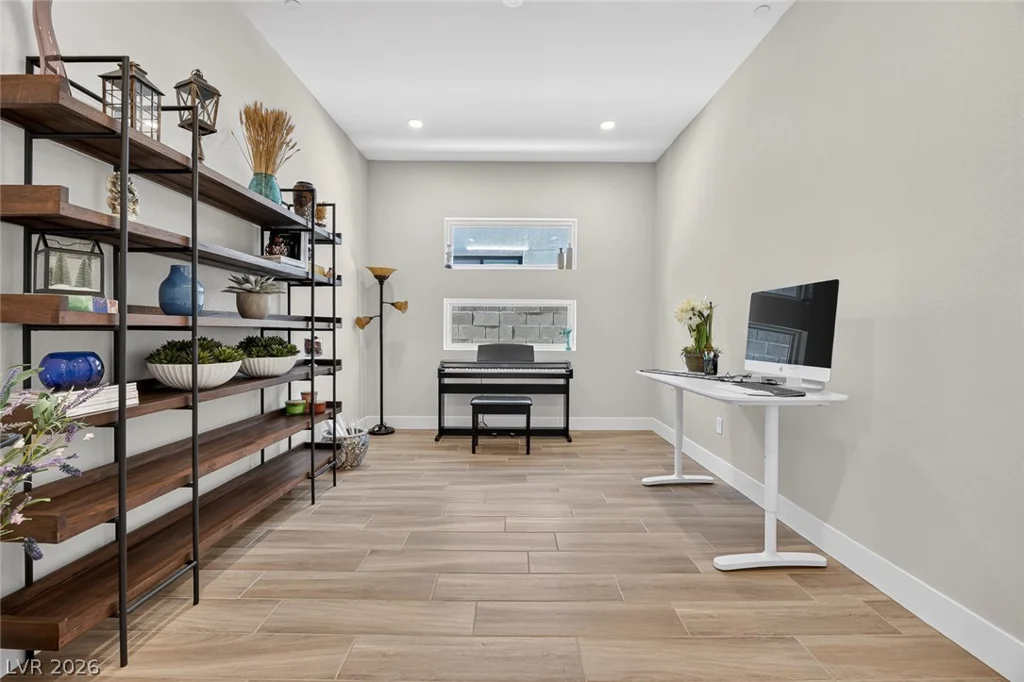 11033 Concord Valley, Las Vegas, NV 89135
