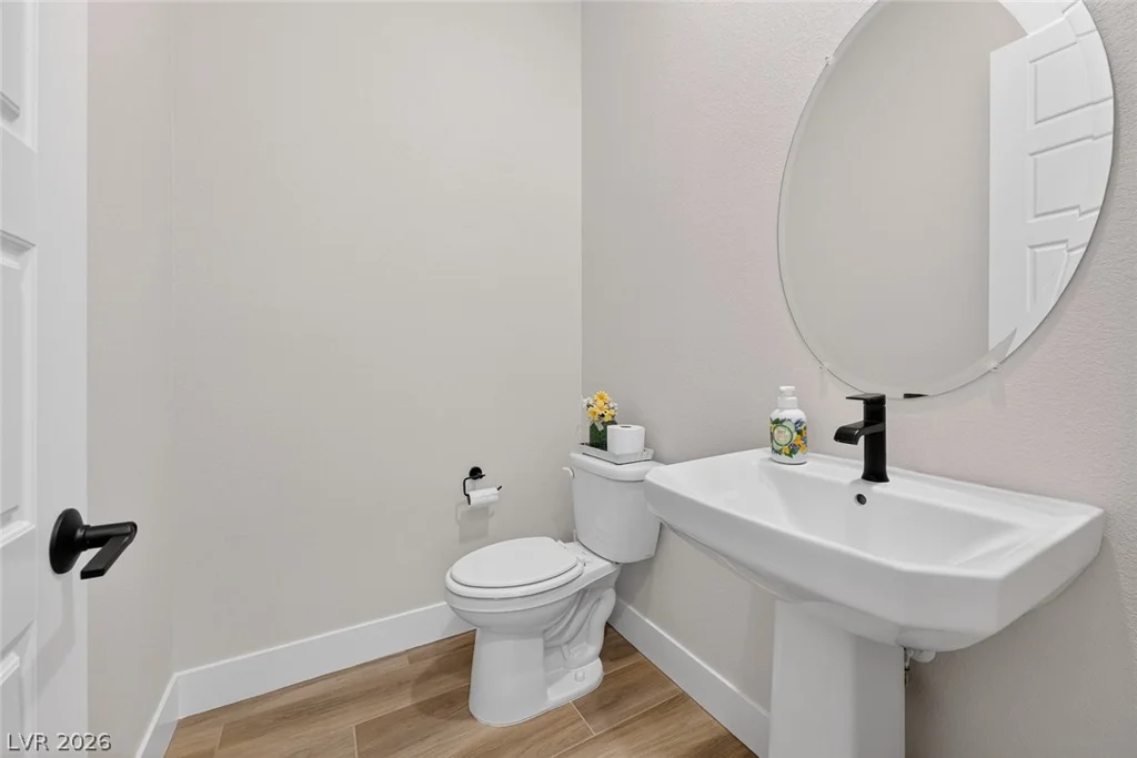 11033 Concord Valley, Las Vegas, NV 89135