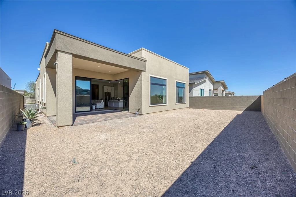 11033 Concord Valley, Las Vegas, NV 89135