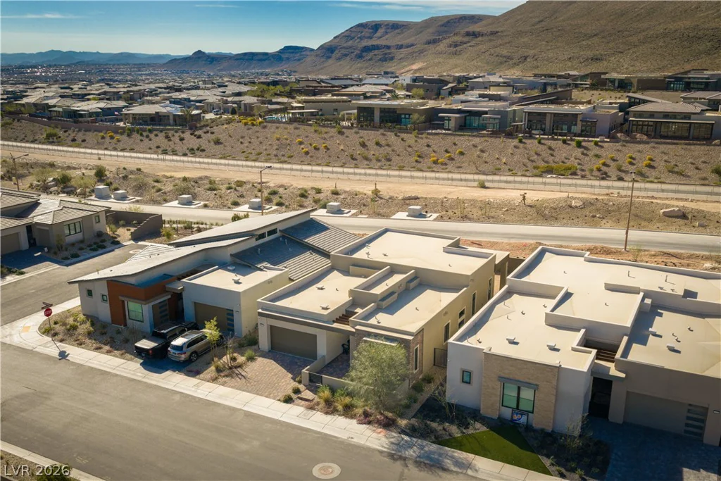 11033 Concord Valley, Las Vegas, NV 89135