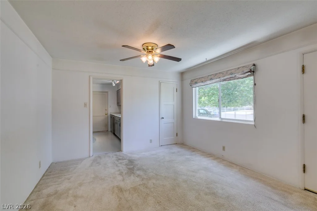 1127 Melville, Las Vegas, NV 89102