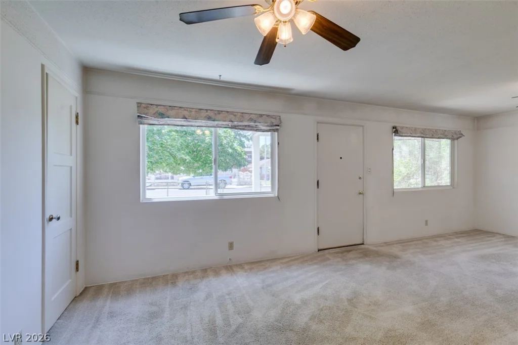 1127 Melville, Las Vegas, NV 89102