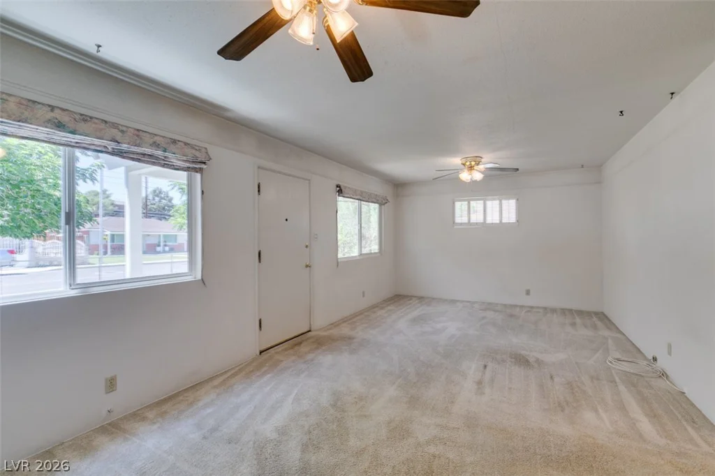 1127 Melville, Las Vegas, NV 89102