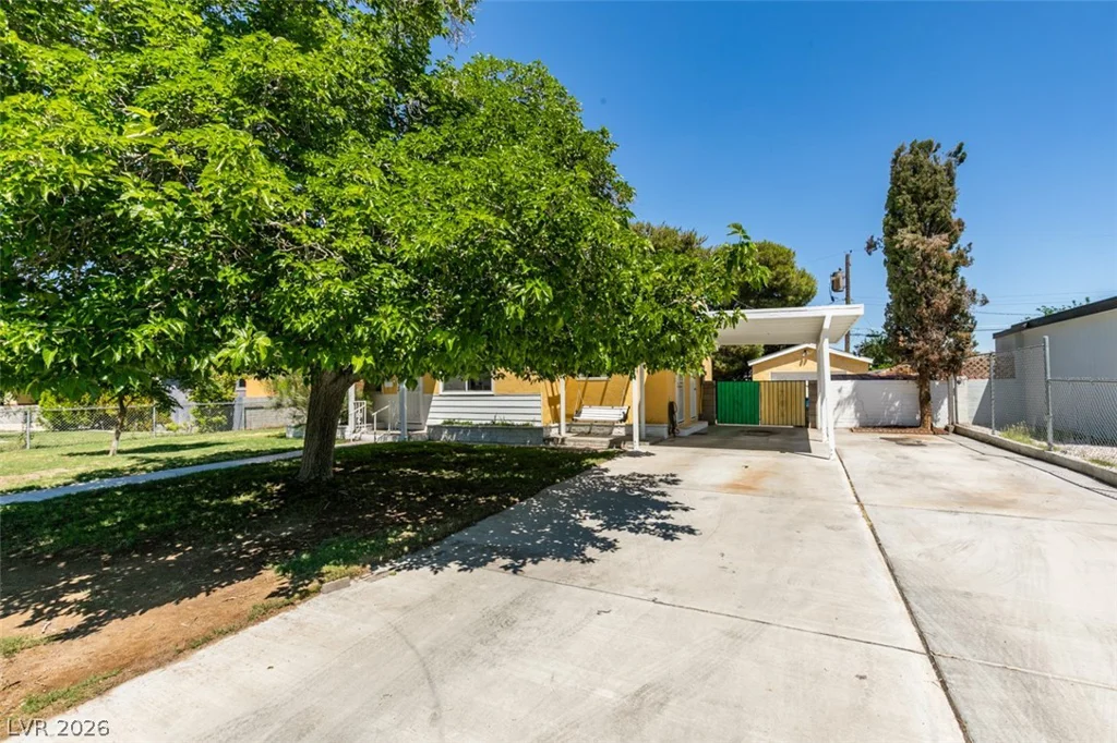 1127 Melville, Las Vegas, NV 89102