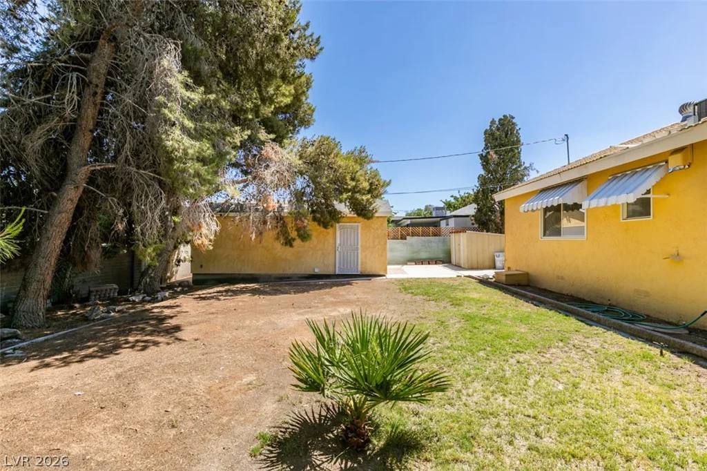1127 Melville, Las Vegas, NV 89102
