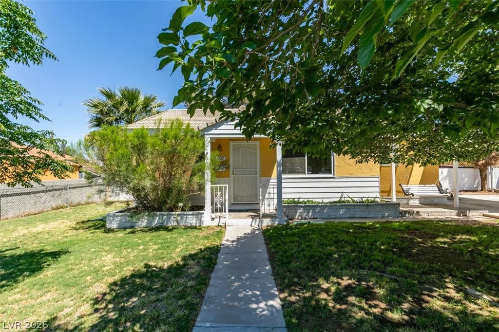 1127 Melville, Las Vegas, NV 89102