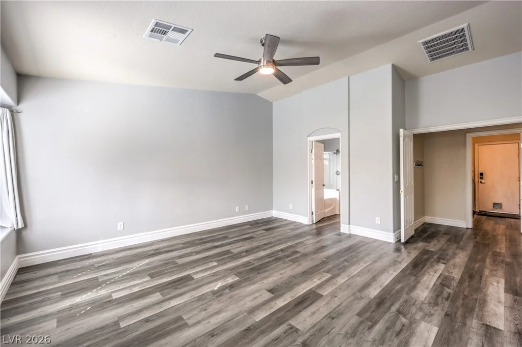 8341 Jeremiahs Lodge, Las Vegas, NV 89131