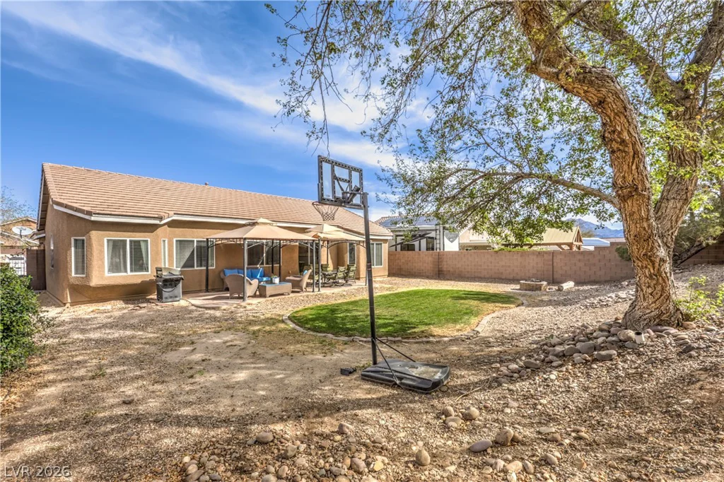 8341 Jeremiahs Lodge, Las Vegas, NV 89131