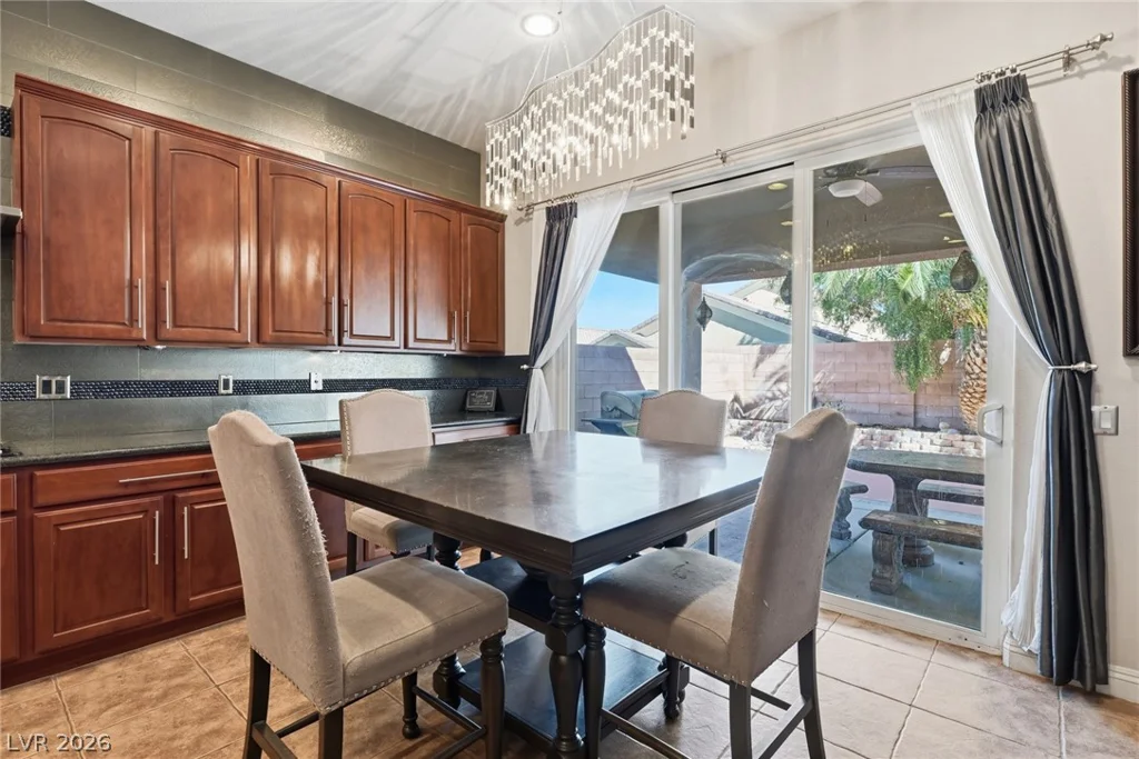 8226 Mount Logan, Las Vegas, NV 89131