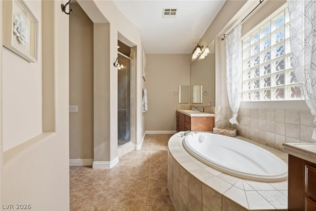 8226 Mount Logan, Las Vegas, NV 89131