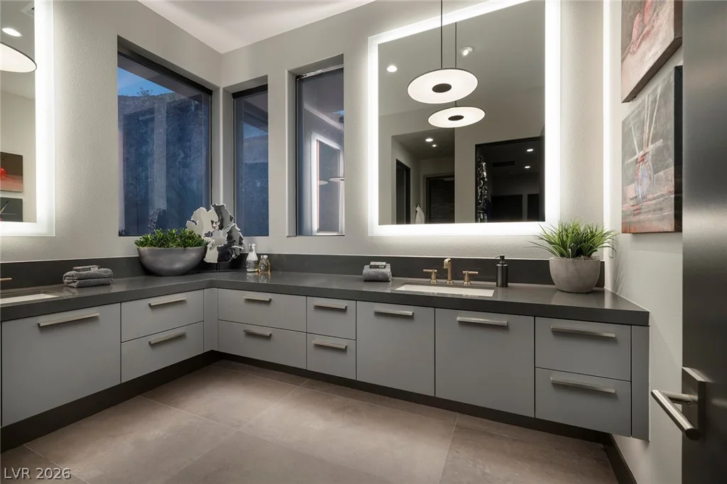 619 Overlook Rim, Henderson, NV 89012