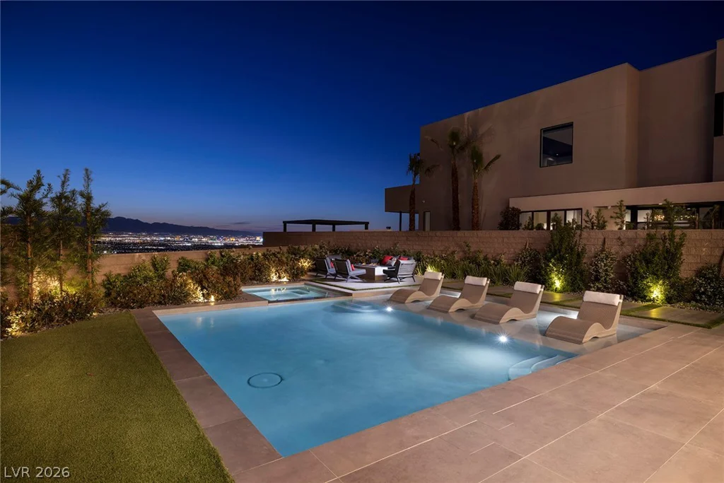 619 Overlook Rim, Henderson, NV 89012