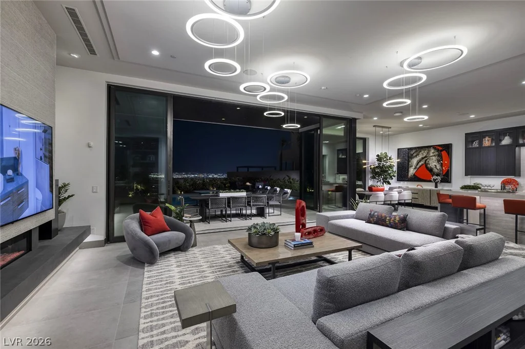619 Overlook Rim, Henderson, NV 89012