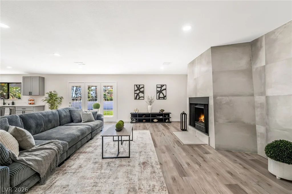5574 Mojave, Las Vegas, NV 89120