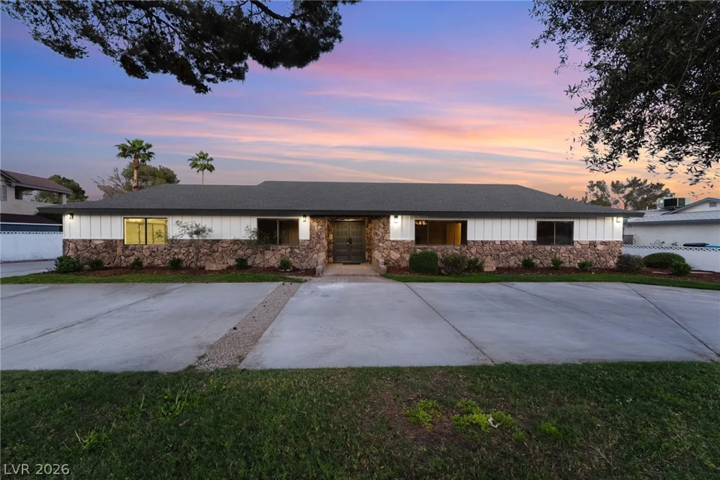 5574 Mojave, Las Vegas, NV 89120