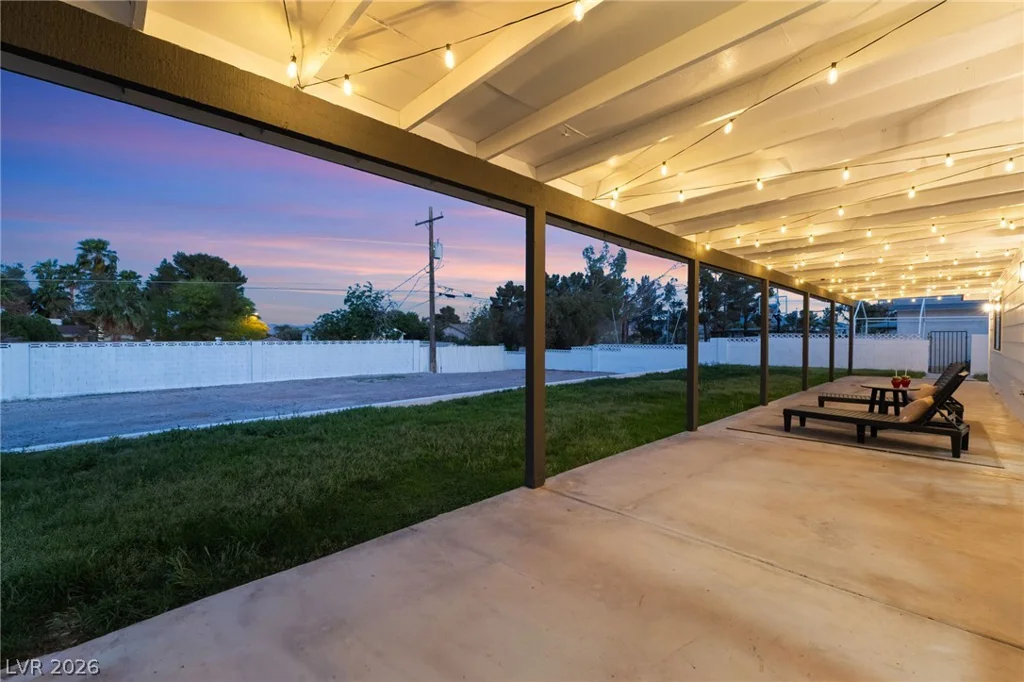 5574 Mojave, Las Vegas, NV 89120