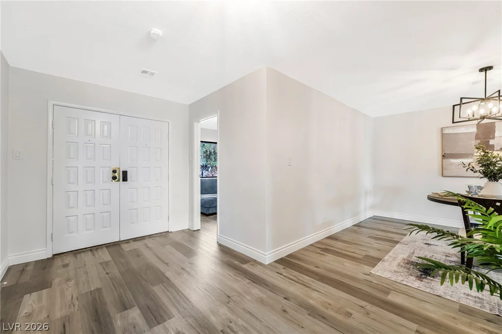 5574 Mojave, Las Vegas, NV 89120