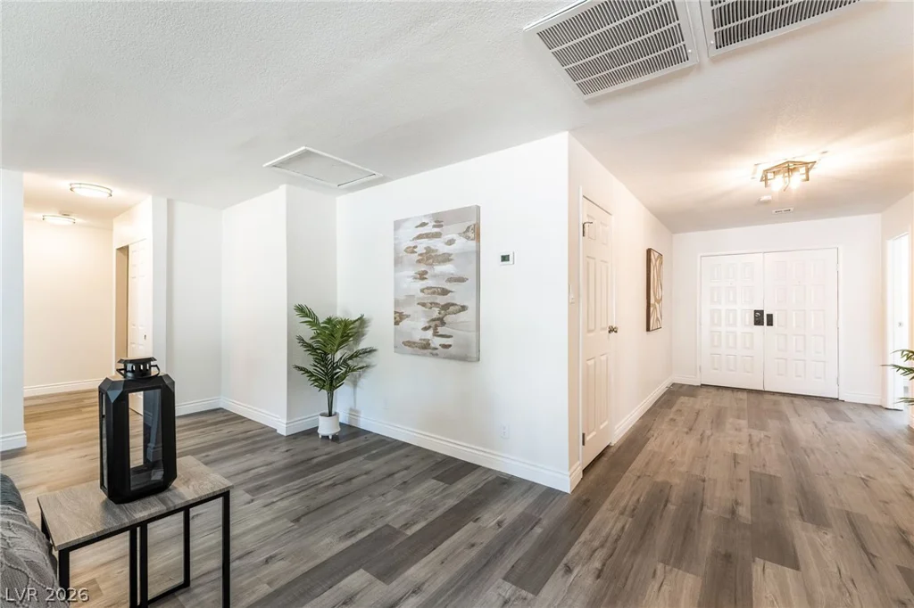 5574 Mojave, Las Vegas, NV 89120