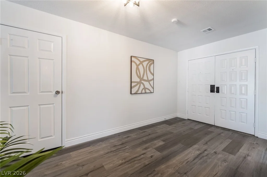 5574 Mojave, Las Vegas, NV 89120