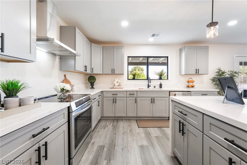 5574 Mojave, Las Vegas, NV 89120