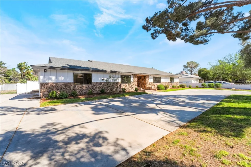 5574 Mojave, Las Vegas, NV 89120