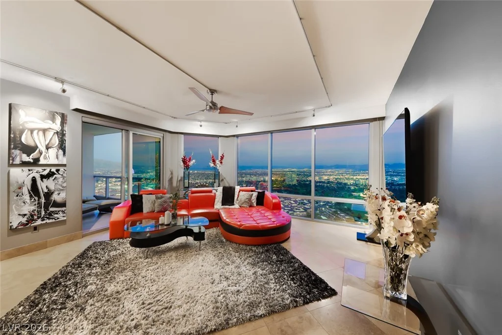 322 Karen, Las Vegas, NV 89109