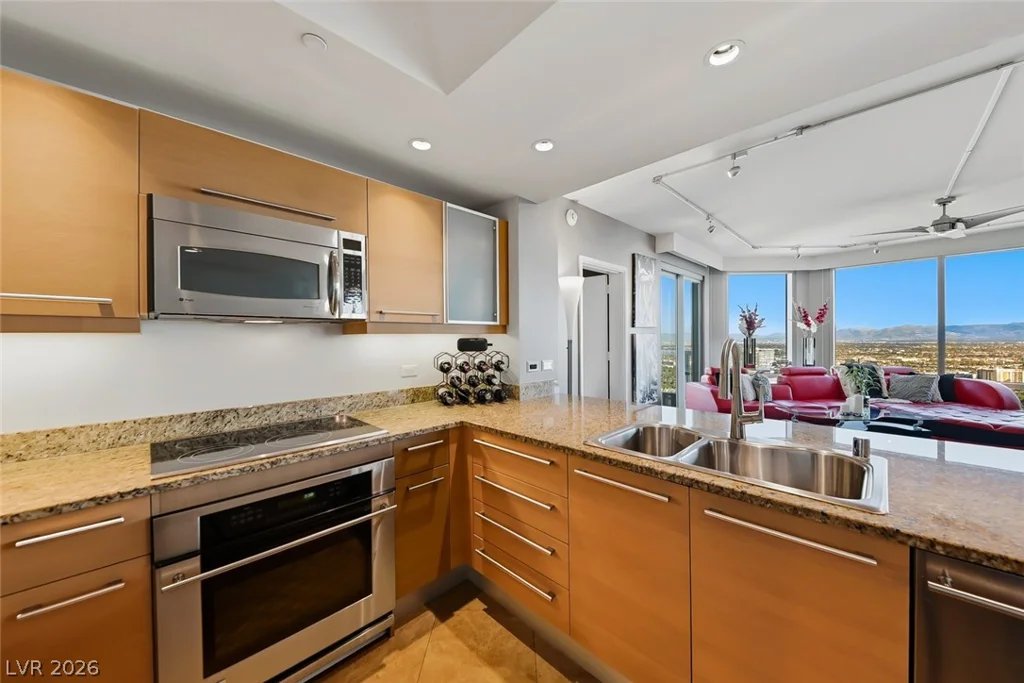 322 Karen, Las Vegas, NV 89109