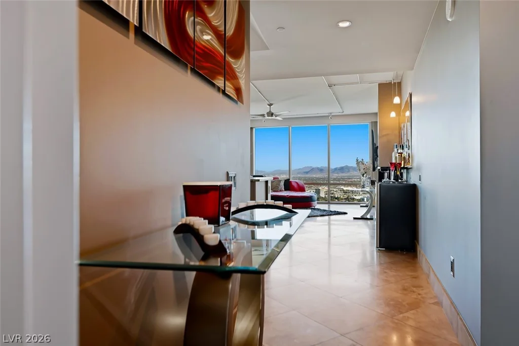 322 Karen, Las Vegas, NV 89109