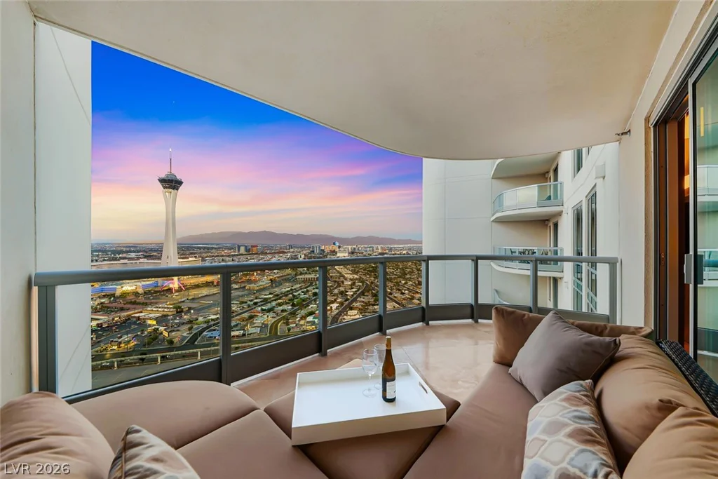 322 Karen, Las Vegas, NV 89109