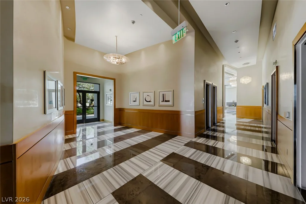 322 Karen, Las Vegas, NV 89109