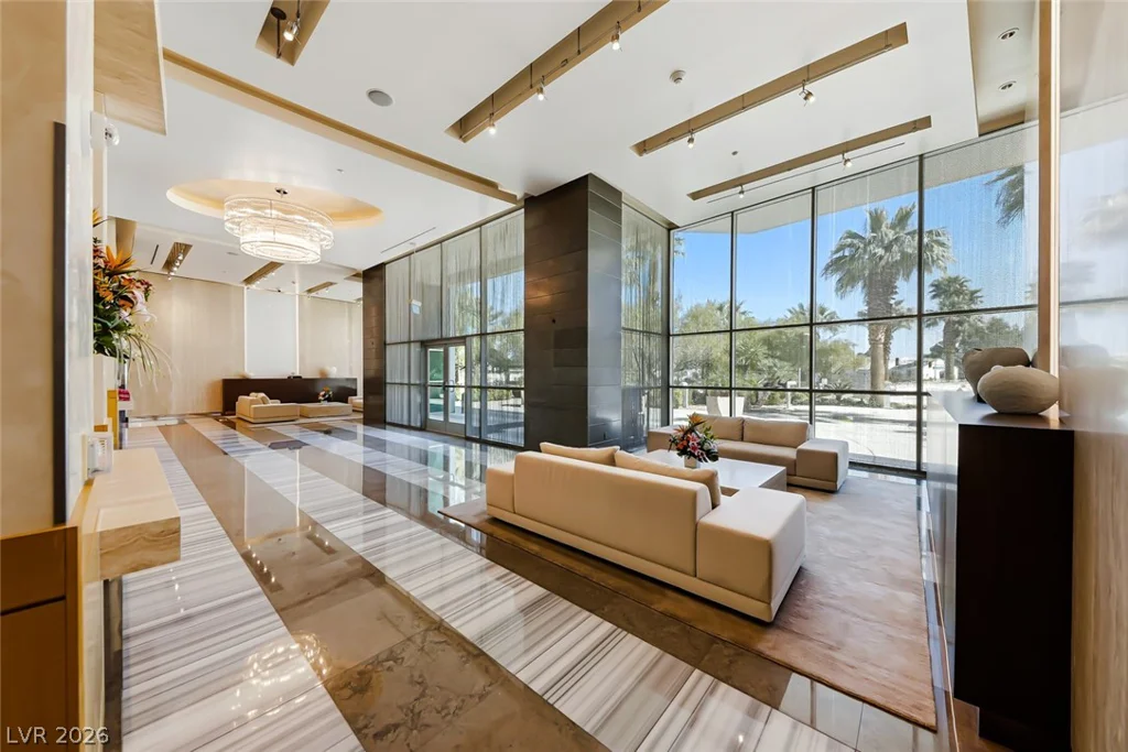 322 Karen, Las Vegas, NV 89109
