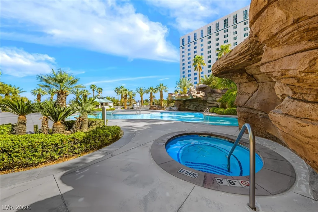 322 Karen, Las Vegas, NV 89109
