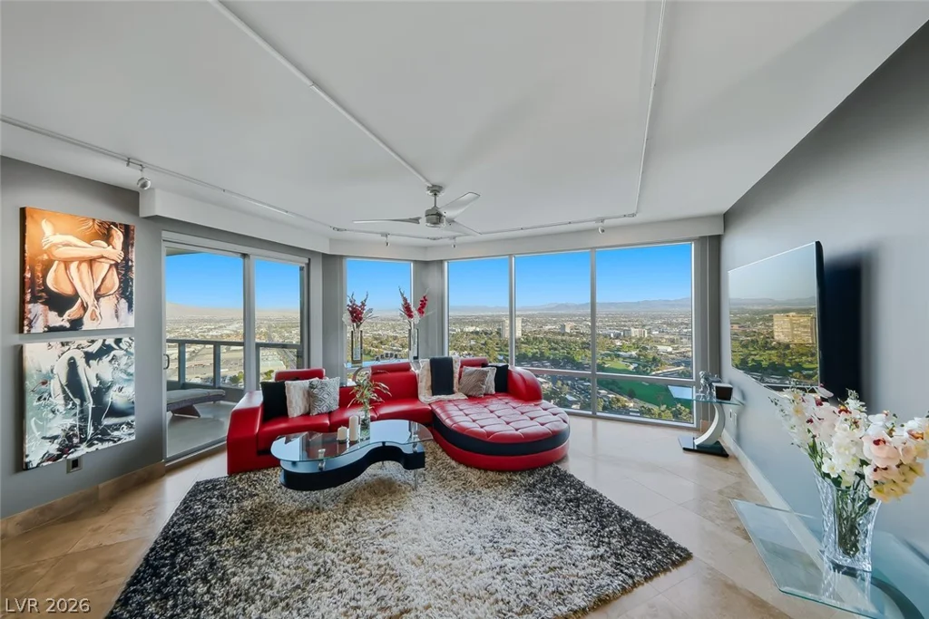322 Karen, Las Vegas, NV 89109