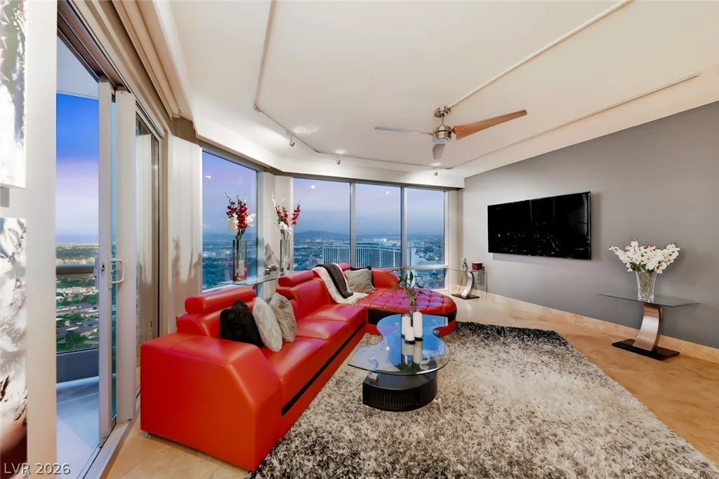 322 Karen, Las Vegas, NV 89109