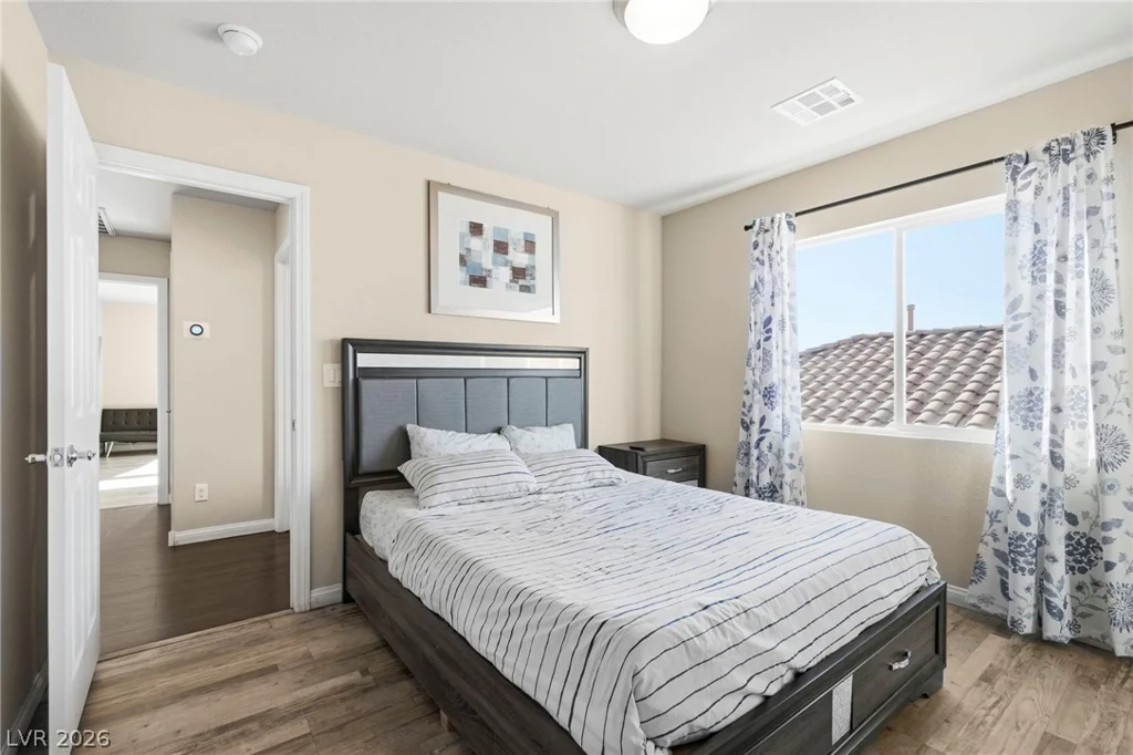 8565 Silver Coast, Las Vegas, NV 89139