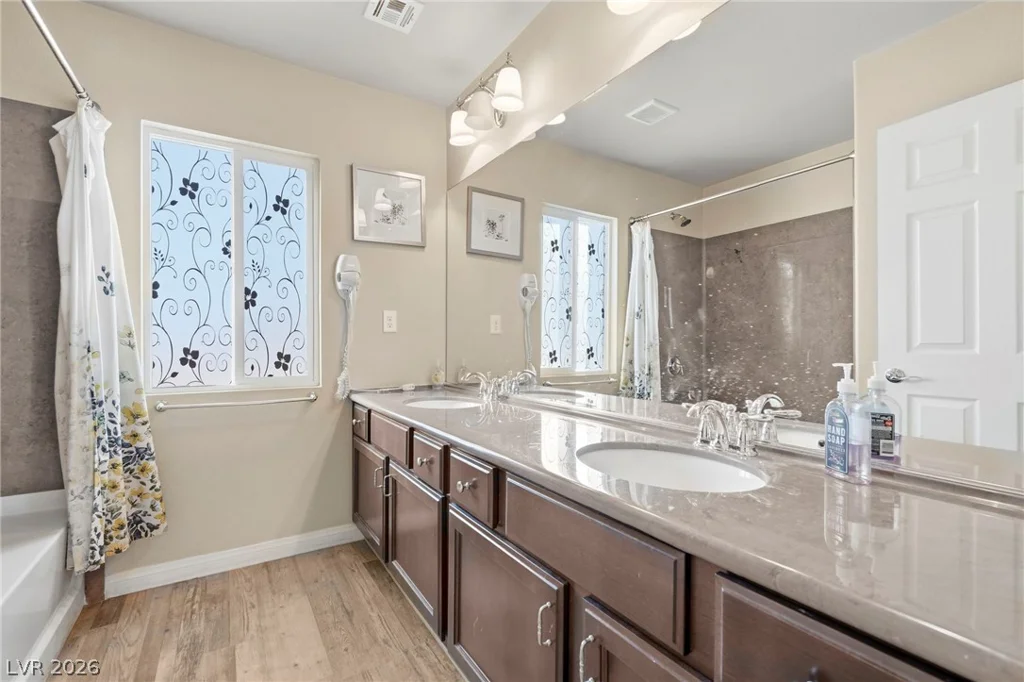 8565 Silver Coast, Las Vegas, NV 89139