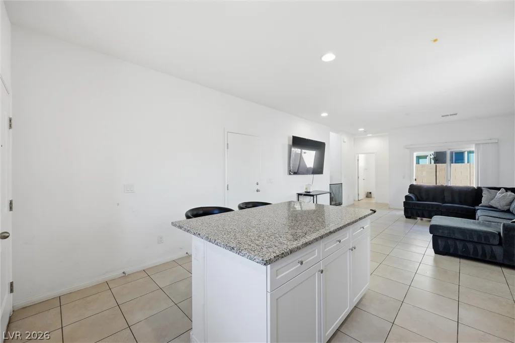 1811 Lincoln, Las Vegas, NV 89115