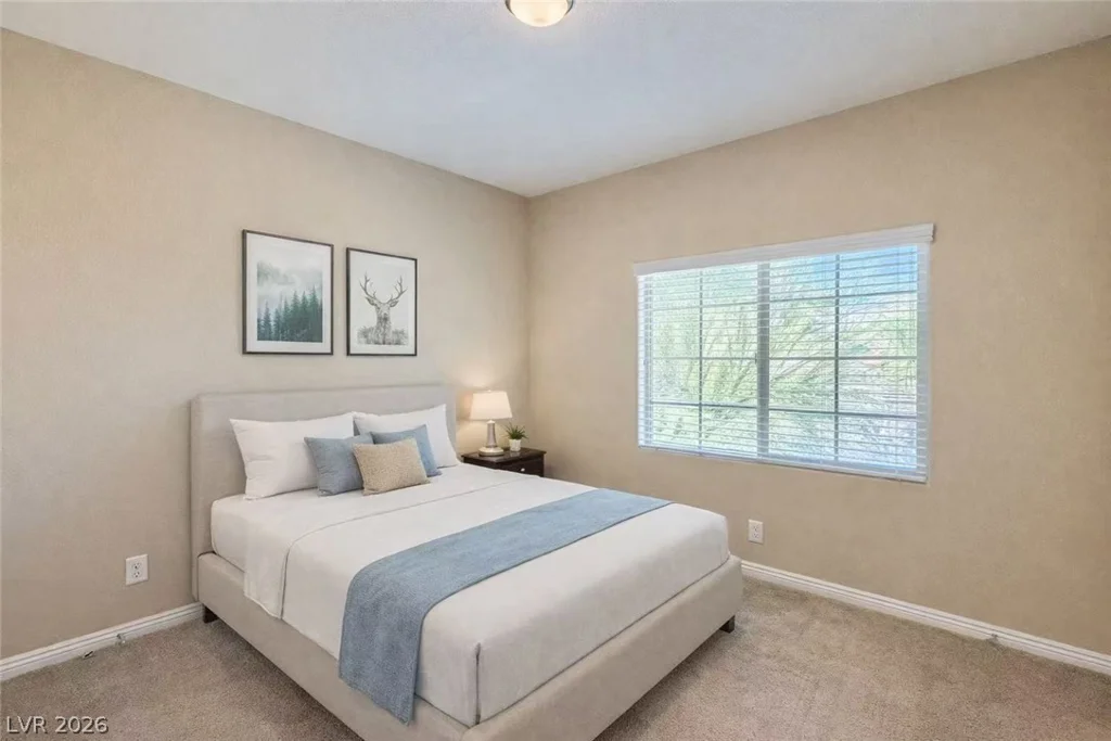 8441 Spirit Vale, Las Vegas, NV 89117