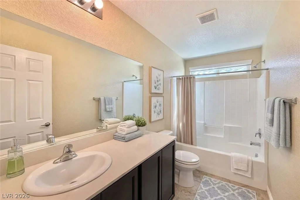 8441 Spirit Vale, Las Vegas, NV 89117