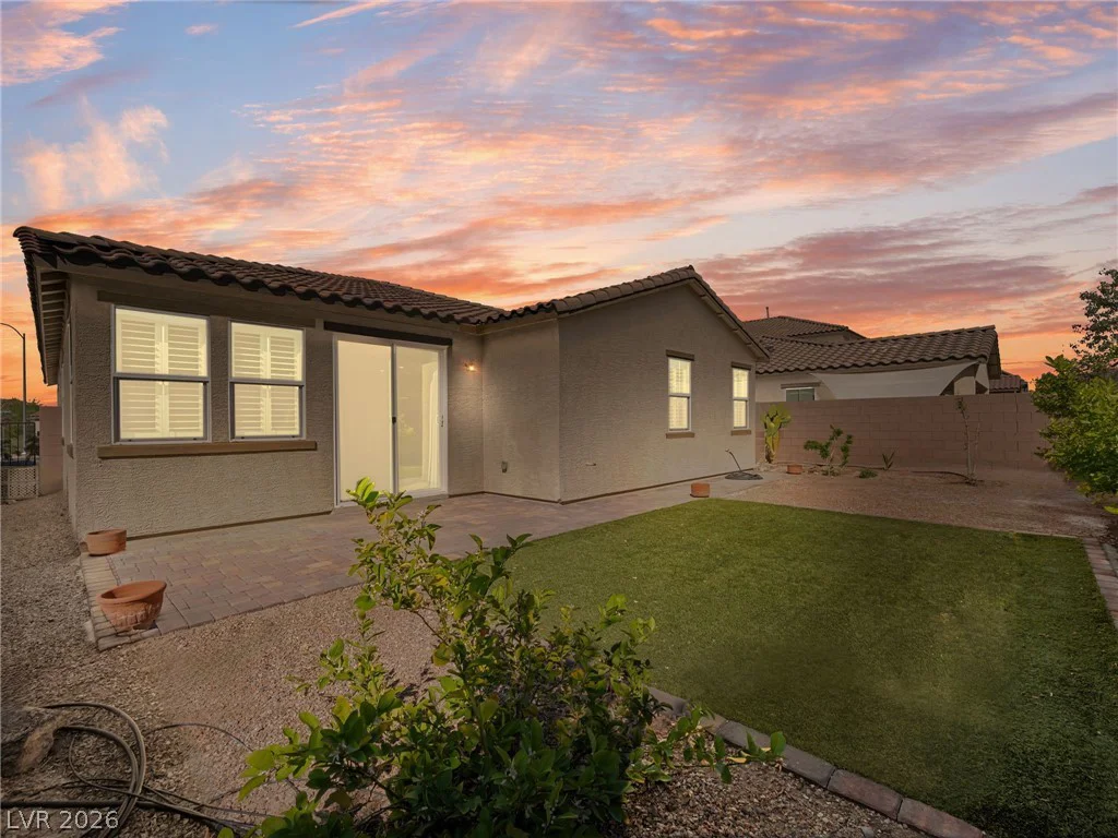 975 Twilight Glow, Henderson, NV 89015