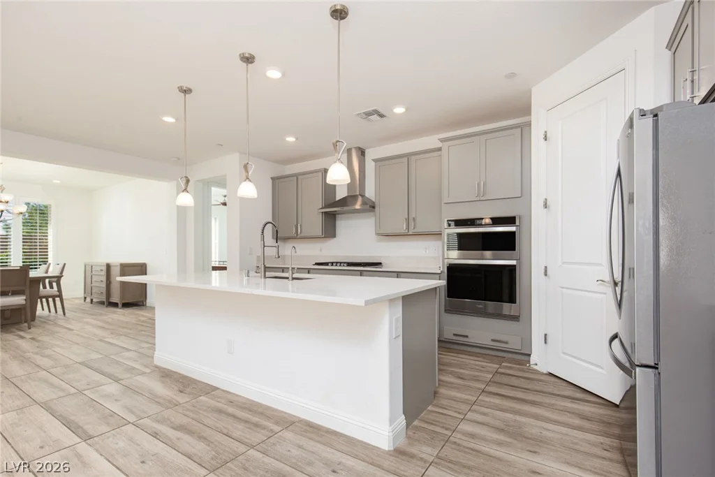 10935 Gardenova, Las Vegas, NV 89166