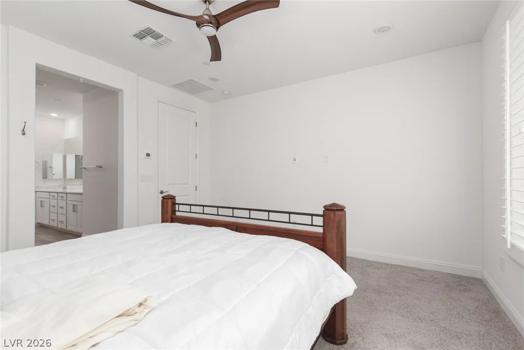 10935 Gardenova, Las Vegas, NV 89166